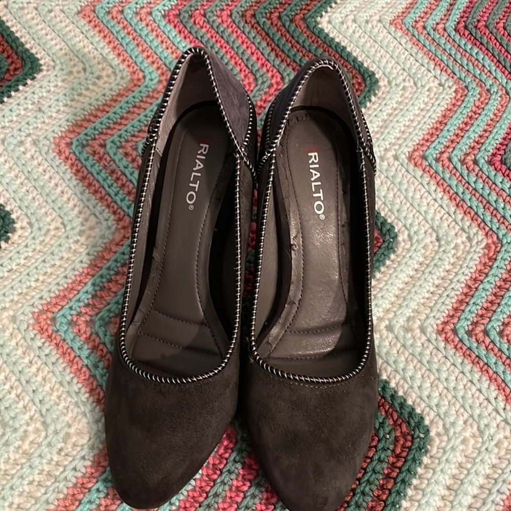 Modest classy heel